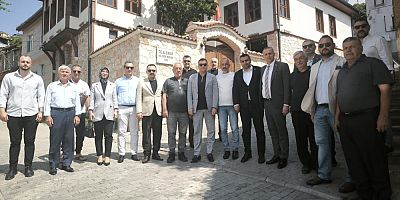 MHP Bursa Gemlik'te halkı dinledi