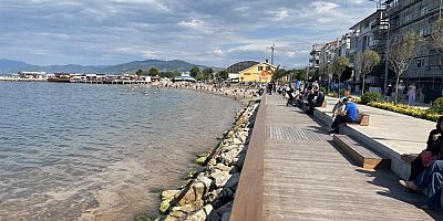 Mudanya'da alarm; Renk değişti...