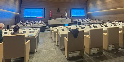 Nilüfer Belediye Meclisi'nde 'Bozbey' Protestosu