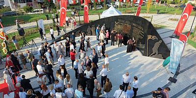 Nilüfer’de Şehitler Anıtı ve Şehitlik Parkı açıldı
