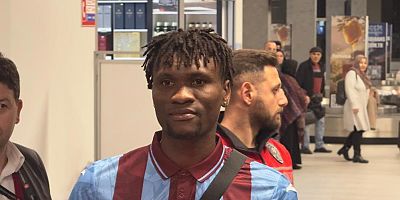 Nwaiwu, Trabzonspor taraftarlarınca coşkuylan karşılandı