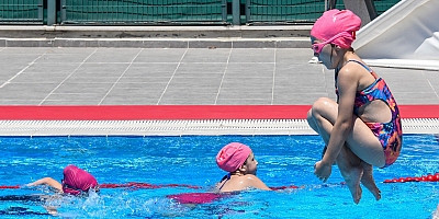 Osmangazi'de çocuklar hem öğreniyor hem gelişiyor