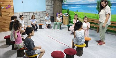 Osmangazi’de çocuklar yazı sanatla dolu dolu geçiriyor