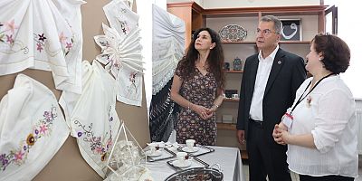 Osmangazi’de kadınların el emeği ürünleri çok beğenildi