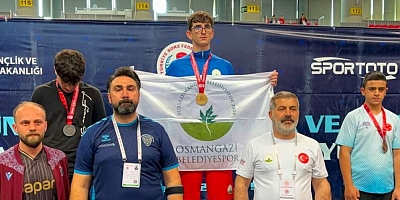 Osmangazili boksör yine farkını gösterdi!