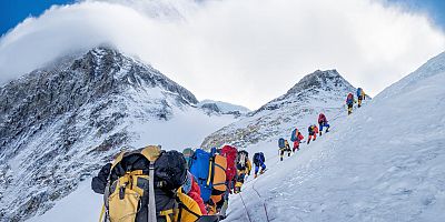Pakistan’da çığ! 10 dağcı kayıp