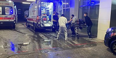 Parkta bıçaklı kavga: 2 çocuk ağır yaralandı