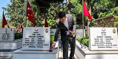 Şahin Biba’dan şehitlik ve esnaf ziyareti