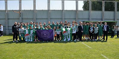 Şahinkayalı öğrencilerden şampiyon Bursaspor’a ziyaret