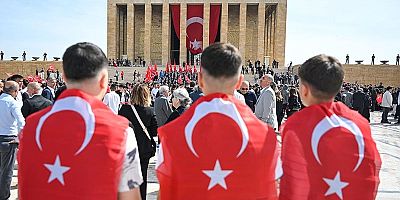 Siyasilerden 19 Mayıs kutlama mesajları