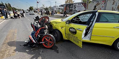 Taksi ile motosiklet çarpıştı: 2 yaralı