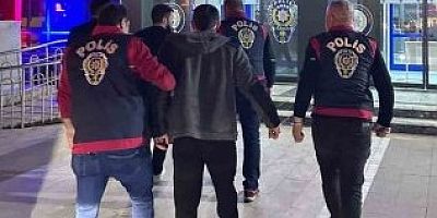 Trabzonspor otobüsünü taşlayan 6 şüpheli yakalandı