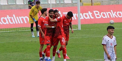 Türkiye Kupası'nda tarihi maç; Gol olup yağdılar...