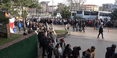 Uludağ'a çıkmak için saatlerce beklediler!