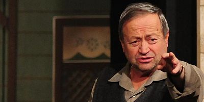 Ünlü tiyatrocu ve oyuncu hayatını kaybetti