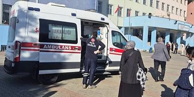 Yine bir okulda dehşet; Öğrenci 5 arkadaşını bıçakladı