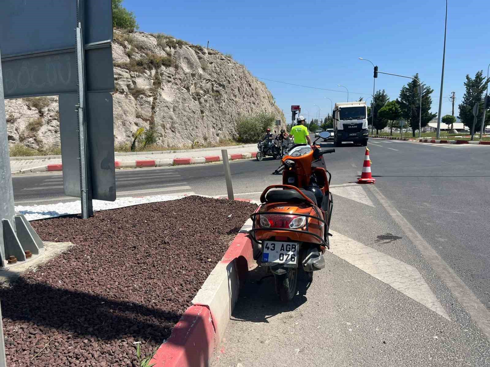 Tavşanlı’da motosiklet kazası: 1 yaralı