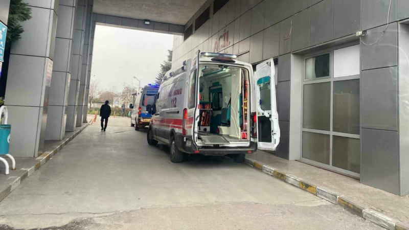 Tavuk döner faciası: 300 kişi hastanelik oldu