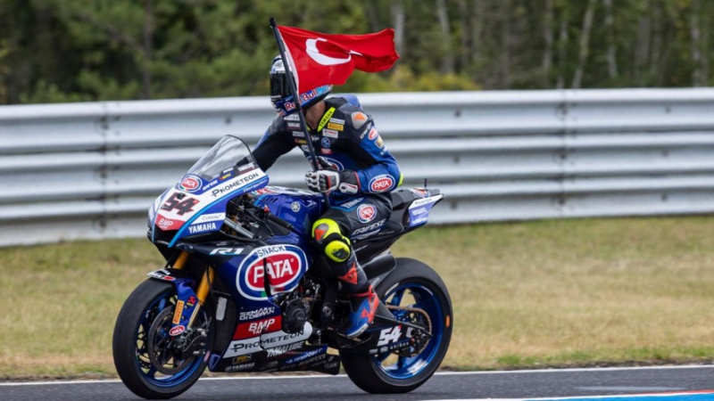 Toprak Razgatlıoğlu, 2025 Dünya Superbike'ta şampiyon oldu!