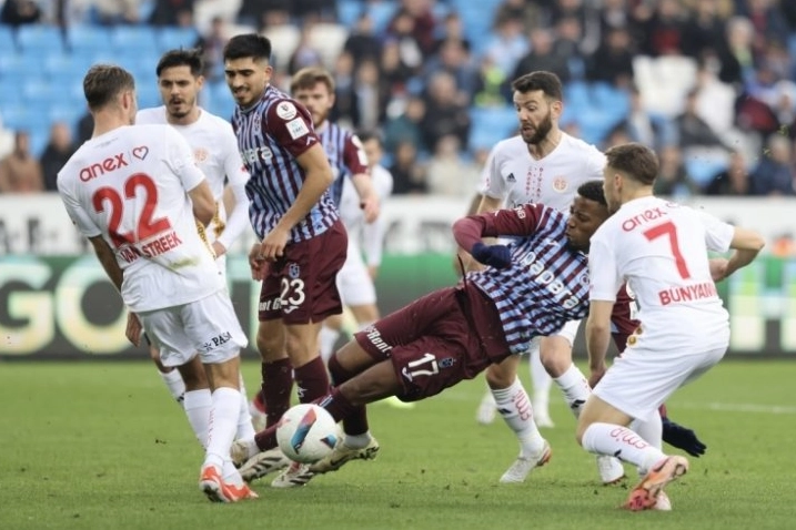 Trabzonspor fena patladı
