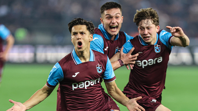 Trabzonsporlu gençler Avrupa'da tarih yazıyor!