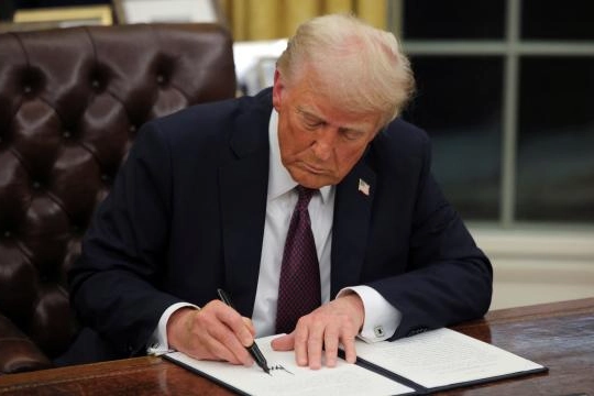 Trump'tan 3 ülkeye ek gümrük vergisi