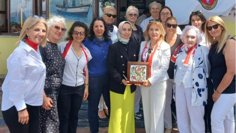 Türk Kadınlar Birliği Bursa Şubesi'nden İznik'e anlamlı ziyaret