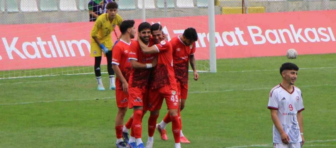 Türkiye Kupası'nda tarihi maç; Gol olup yağdılar...