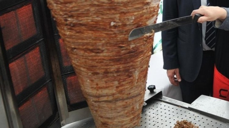 Türkiye'de 250'ye yakın şubesi olan dönerci iflas etti