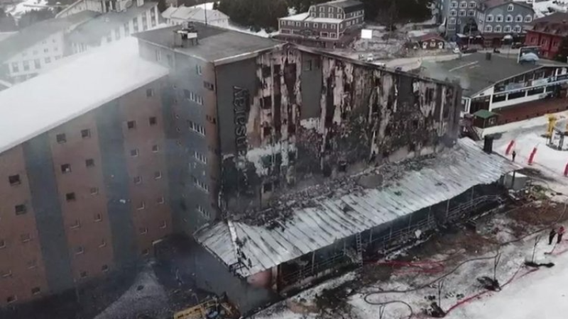 Uludağ'da yanan Kervansaray Otelin sahibi kim?