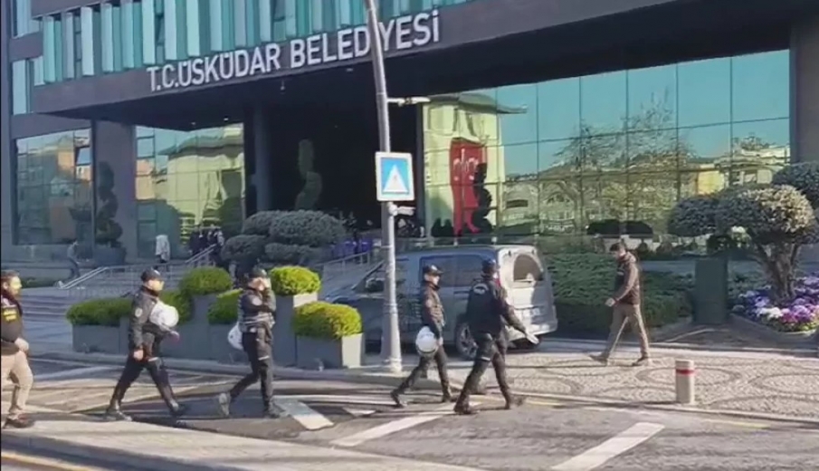 Üsküdar Belediyesi’ne operasyon! 20 kişi gözaltına alındı