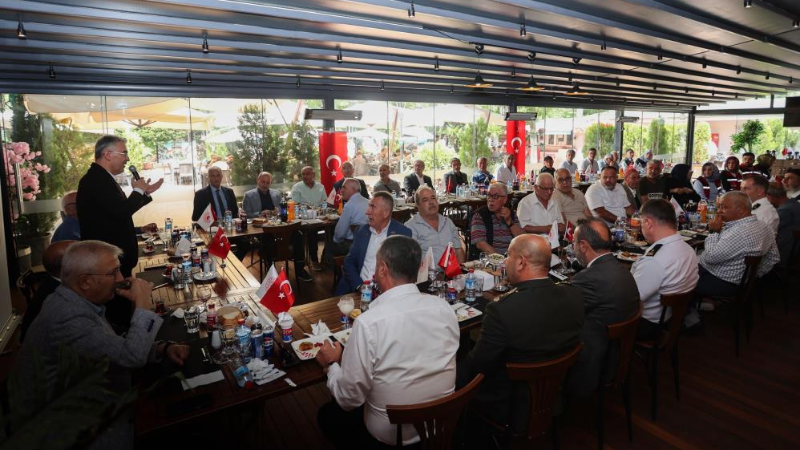 Vali Ayyıldız, şehit babaları ve gazi babalarla bir araya geldi