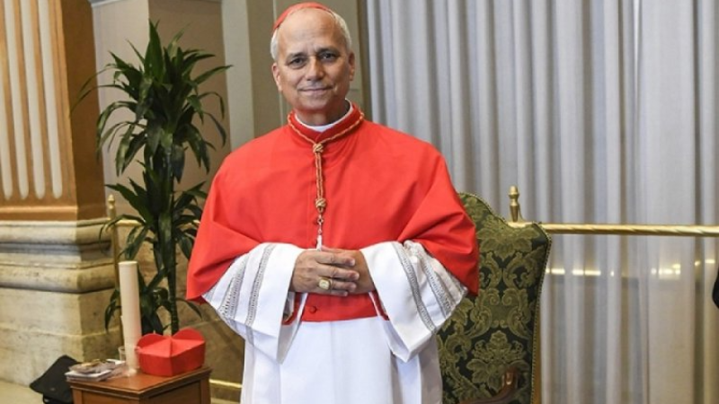 Vatikan, Katolik dünyasının yeni Papa'sını açıkladı