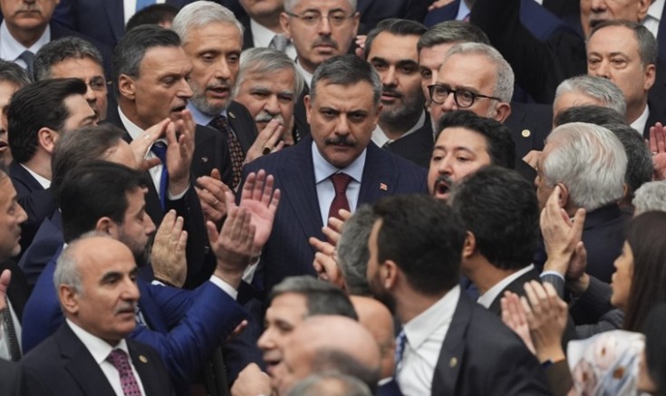 Yeni İçişleri Bakanı Çiftçi yemin törenindeki kavga için neler dedi?