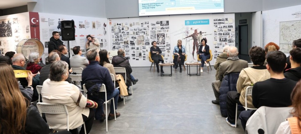 Yeni tehdit elektronik sigara; Bursa'da dikkat çeken söyleşi