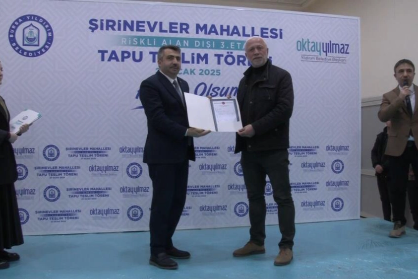 Yıldırım'da mutlu gün; 960 hak sahibi tapularına kavuştu