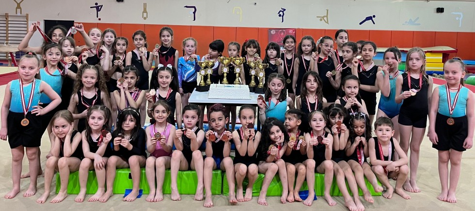 Yıldırımlı küçük jimnastikciler tutulmuyor