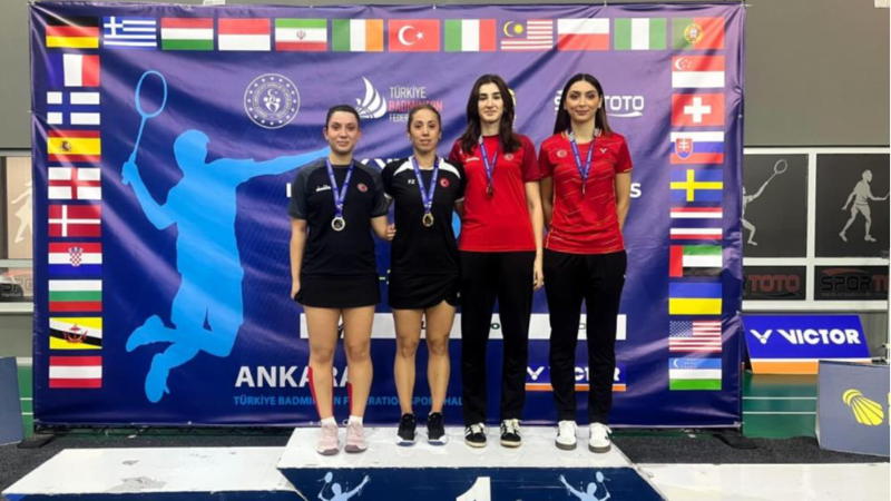 Zirve ondan sorulur; Osmangazili badmintoncu tarih yazdı