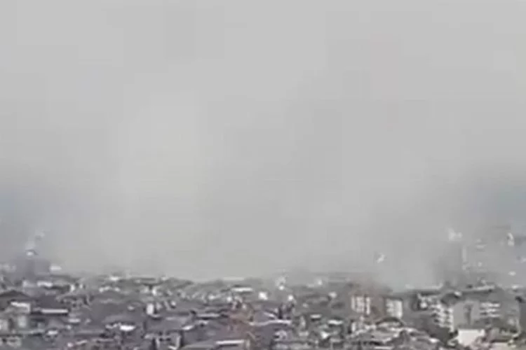 5.6 deprem şehri toz bulutuna çevirdi