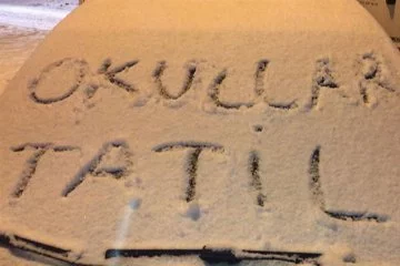Adana'da okullara "kar" tatili