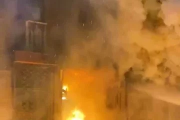 Bursa’da mobilya dükkanında yangın