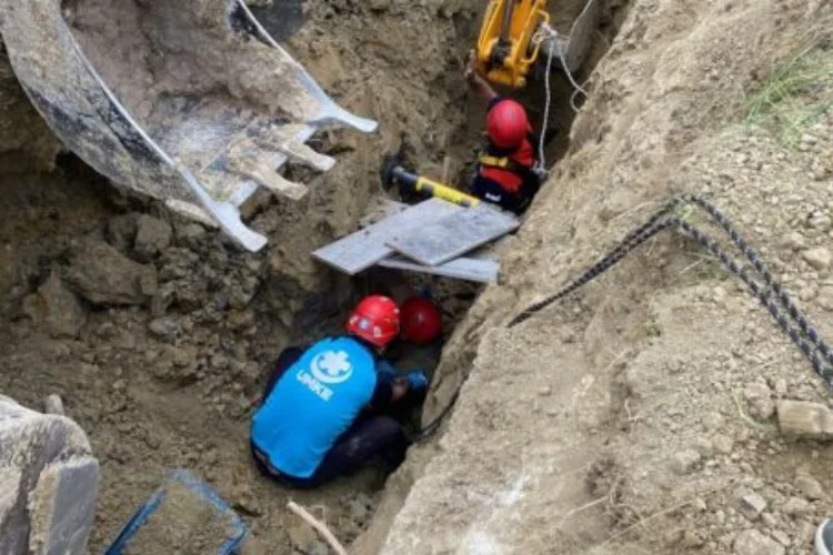 Çanakkale’de toprak kayması: Göçük altında kalan 2 kişi hayatını kaybetti