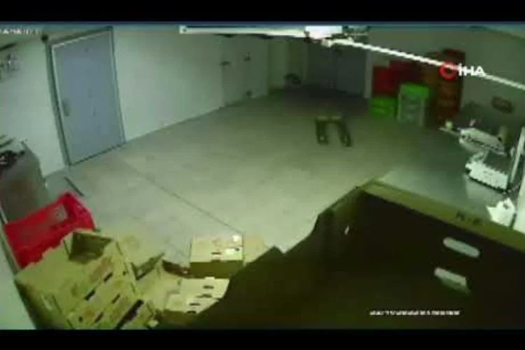 Deprem anı kameralarda