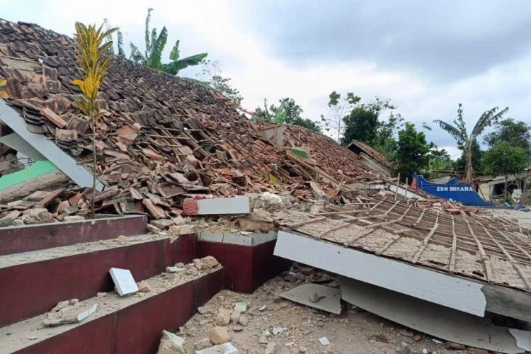 Depremde can kaybı 162’ye yükseldi