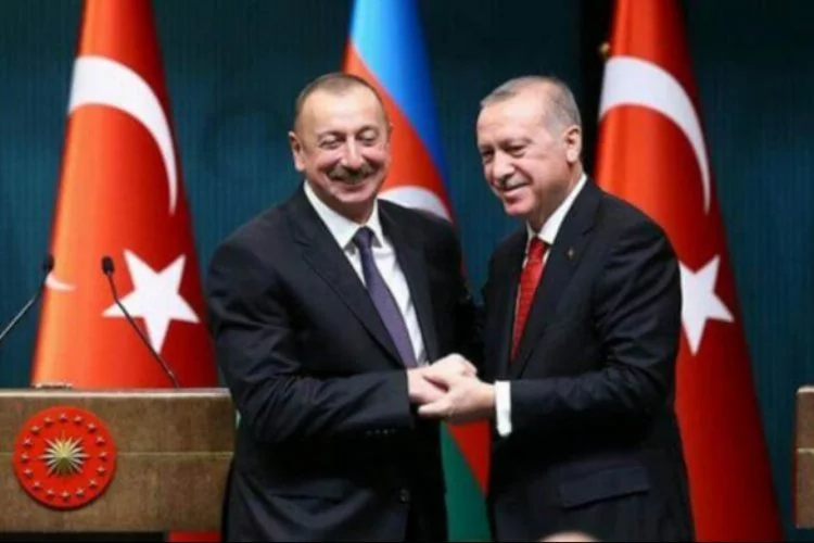 Erdoğan, Aliyev’i tebrik etti