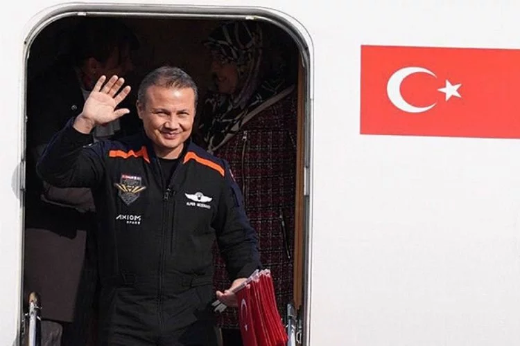 Gezeravcı, Türkiye Uzay Ajansı Yönetim Kurulu üyeliğine atandı