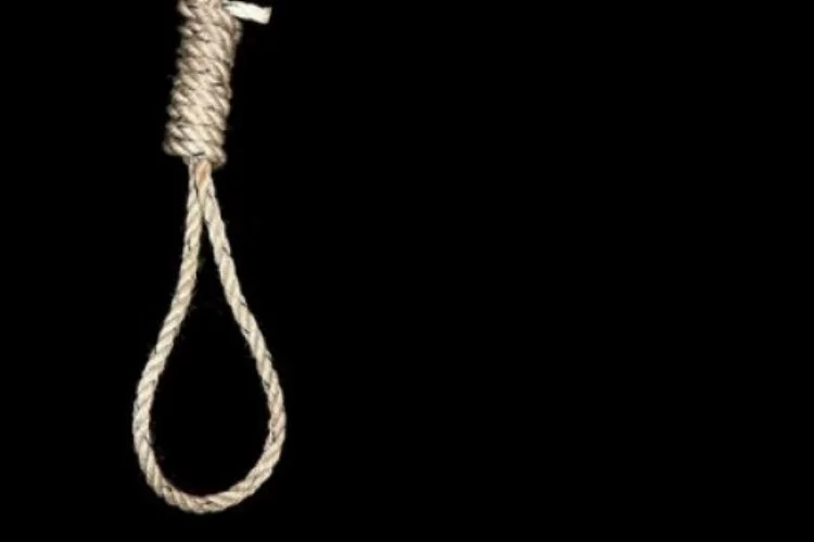 Komşu İran'da 3 kişi için idam kararı verildi