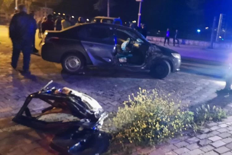 Söğüt'te trafik kazası: 1'i ağır 3 yaralı