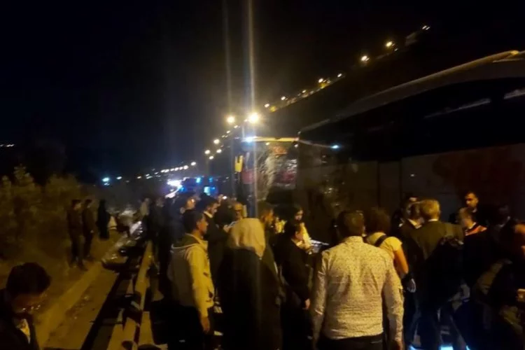 TEM’de iki yolcu otobüsü zincirleme kazaya karıştı