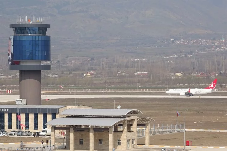 Yeni Havalimanı 10 bin yolcuyu ağırladı